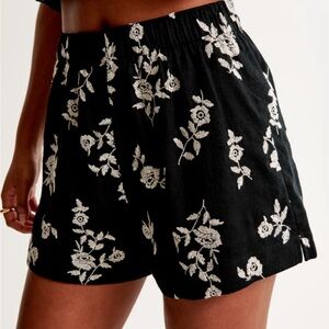 Abercrombie & Fitch shorts NWT